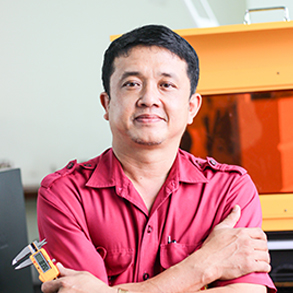 ชาญยุทธ์ นุชนงค์